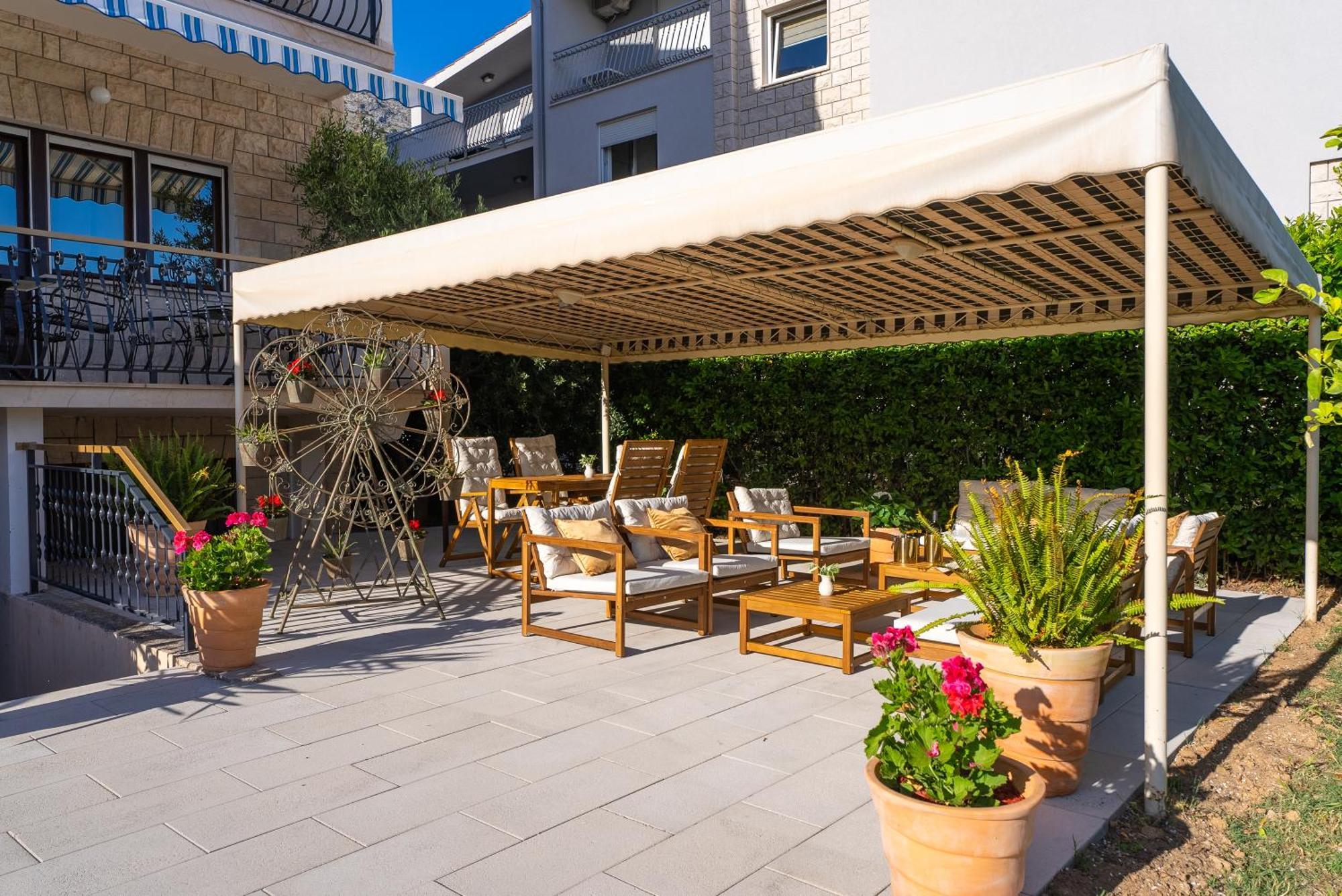 Storge Boutique Bed & Breakfast Omis Bagian luar foto