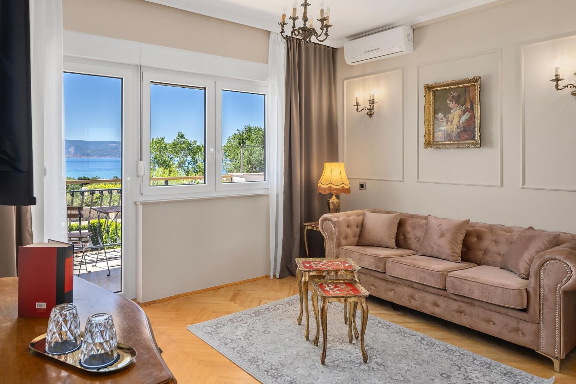 Storge Boutique Bed & Breakfast Omis Bagian luar foto