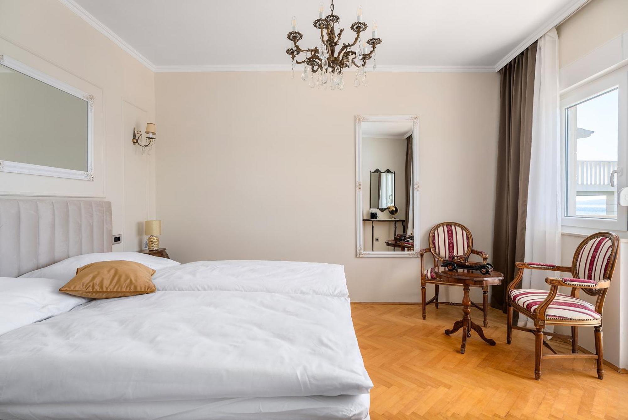 Storge Boutique Bed & Breakfast Omis Bagian luar foto