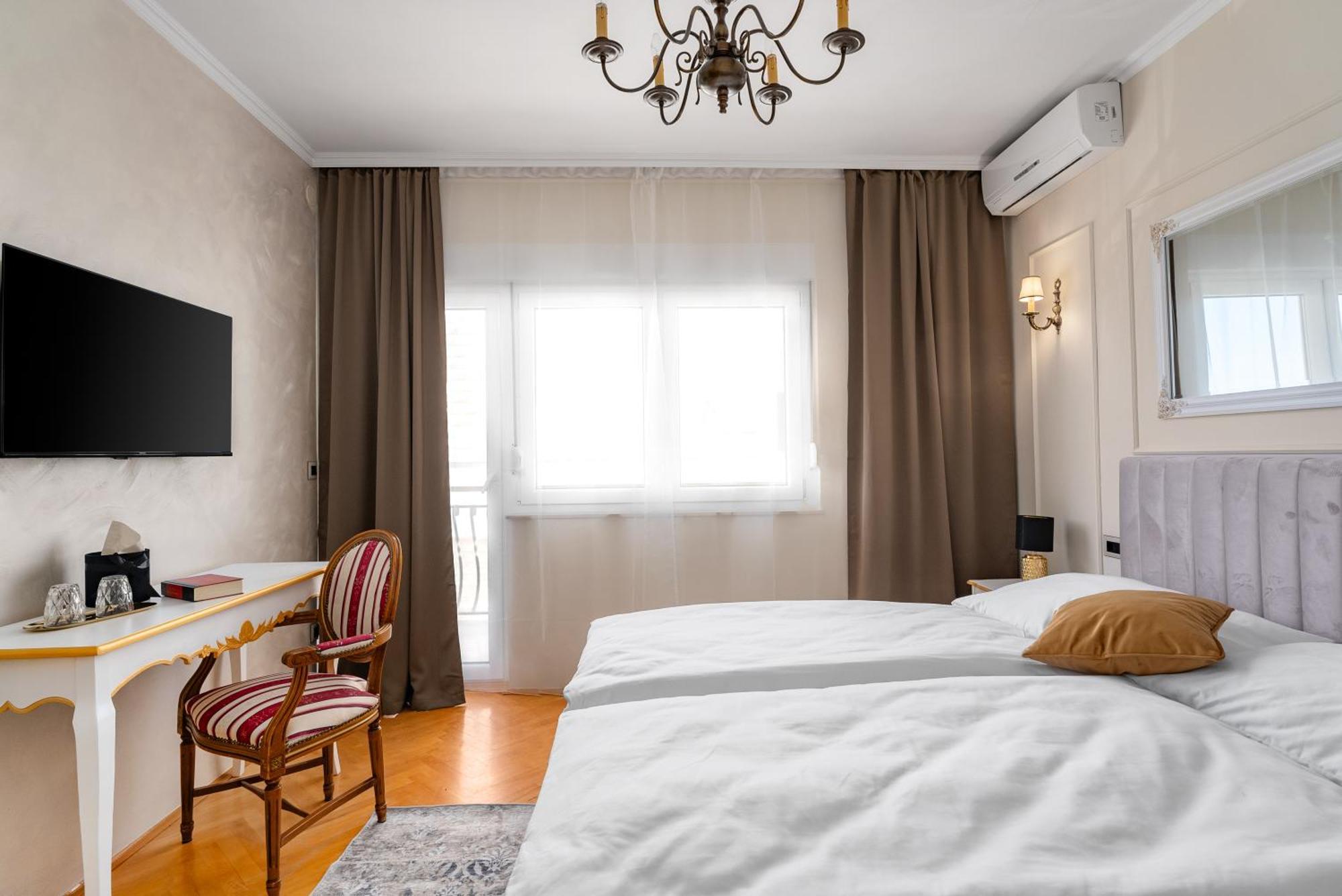 Storge Boutique Bed & Breakfast Omis Bagian luar foto